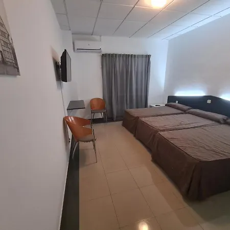Lisboa Hotel 3*